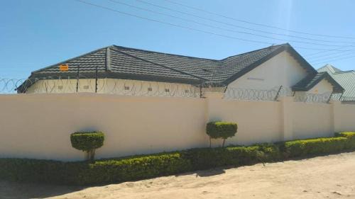 Lusaka Casa | Cozy Retreat in Lusaka -Self Catering Holiday Home