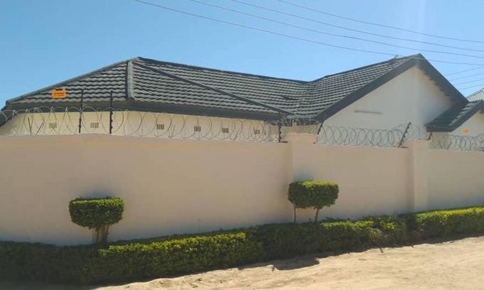 Lusaka Casa | Cozy Retreat in Lusaka -Self Catering Holiday Home