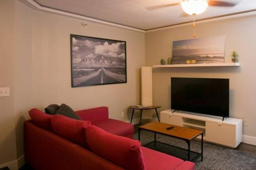 Downtown Omaha Apartamento | Cozy Retreat in the Heart of Omaha
