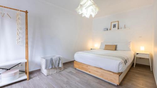 Eugaria Apartamento | Cozy Retreat with Patio Near Sintra by LovelyStay