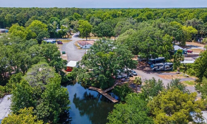 Chassahowitzka Cabina | Cozy River Cabin 2 Su
