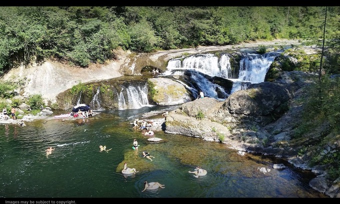 Washougal Casa | Cozy River Cottage on Dougan Falls