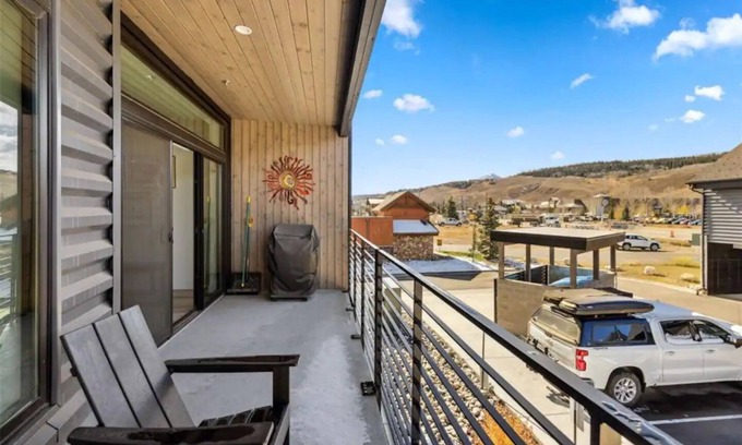Willow Grove Condominio | Cozy River Retreat-Perfect for outdoor enthusiasts!