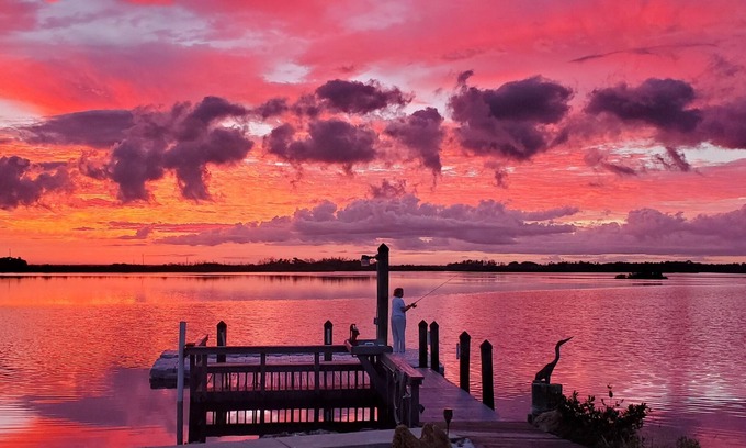 Crystal River Casa | Cozy Riverfront Retreat in Ozello with hot tub, private dock and amazing views