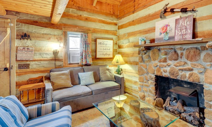Glade Valley Cabina | Cozy Riverside Cabin w/ 3 Acres & Trout Fishing