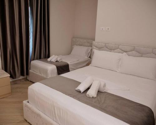 Kamez Cama Y Desayuno | Cozy Room for Three
