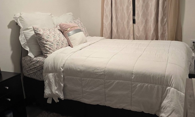 Fairview Cabaña | Cozy room in peaceful North Bergen near NYC 15minutes via Ferrys.