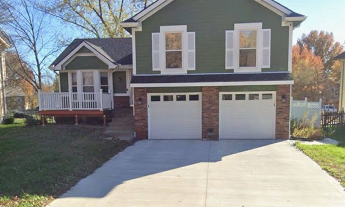Leavenworth Casa | Cozy Room In Quiet Neighborhood