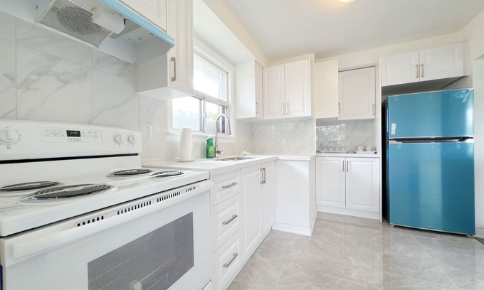 Bendale Casa | Cozy room near Midland Eglinton Bus stop #3