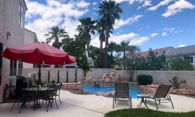 Spring Valley Casa | Cozy room with private bathroom and pool