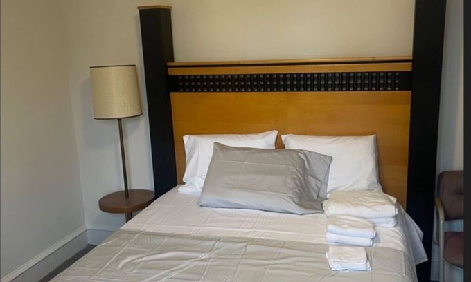 Elkins Park Casa | Cozy Rooms Available Escape to Tranquility Experience Unforgettable Comfort
