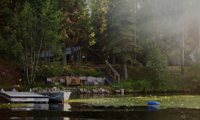 Seeley Lake Casa | Cozy, rustic Montana lake cabin on Placid.