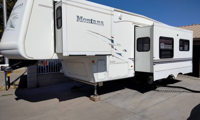 South Valley Casa | Cozy RV in Albuquerque