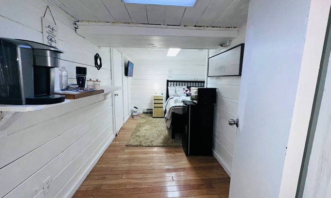Medford Apartamento | Cozy Self Contain Basement Apartment Close to Boston in a Serene Environment