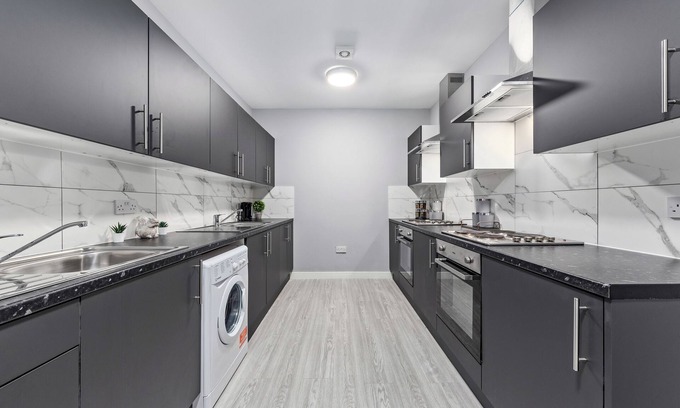 Feltham West Apartamento | Cozy Serviced Room in Feltham Heathrow London Tw13