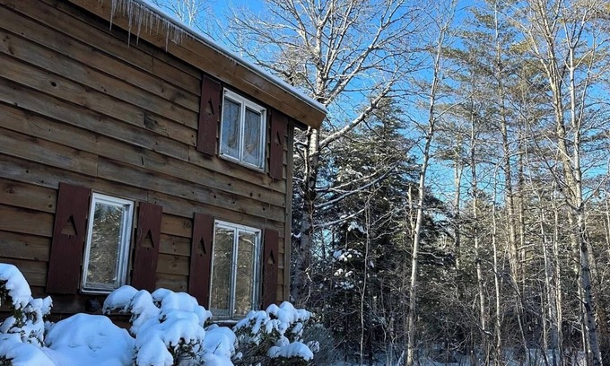 Stratton and Bromley Ski Areas Casa | Cozy Ski Lodge in Manchester, VT