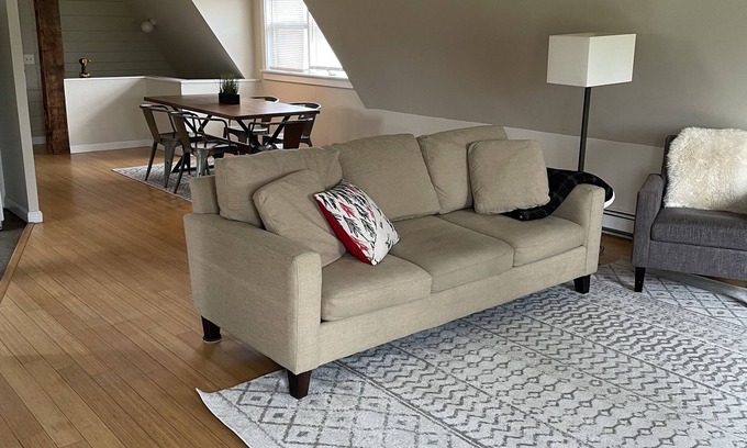Morrisville Apartamento | Cozy ski retreat on 200 acres of private groomed cross country ski trails.