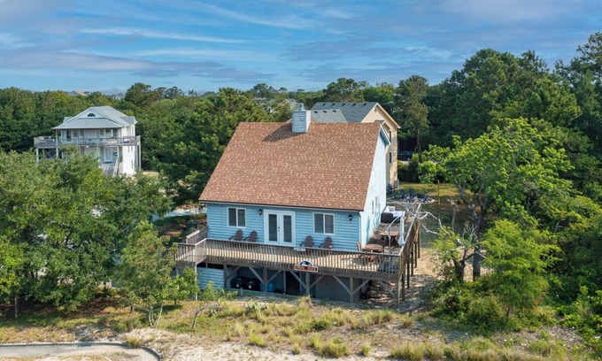 Tuckahoe Casa | Cozy soundside Duck home w/ community pool and tennis!