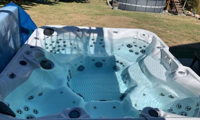 Bellingham Casa | Cozy & Spacious Daylight Basement Suite +HOT TUB!