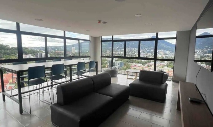 San Salvador Condominio | Cozy, Spacious 2Br Apt w/ Mountainview. Parking, Gym & Pool