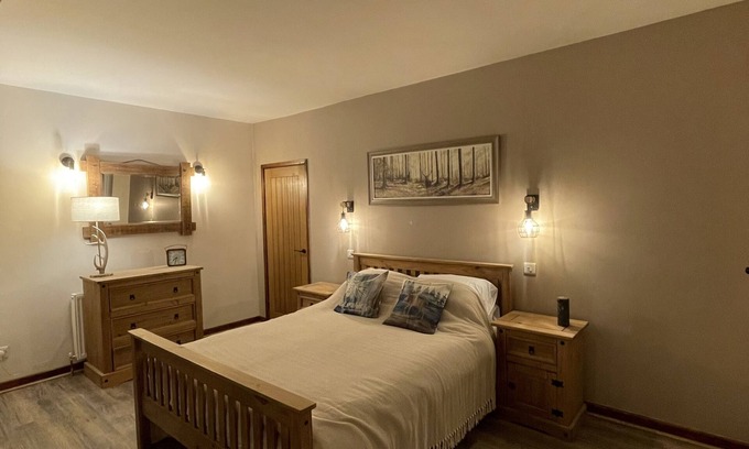 Wem Apartamento | Cozy stable conversion in a lovely area surrounded by beautiful walks!