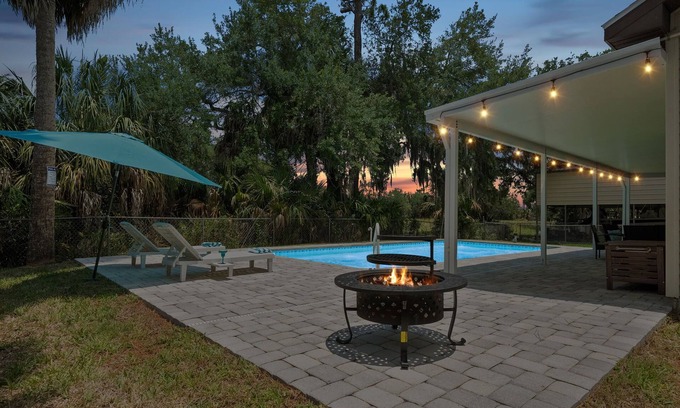 Spring Hill Casa | Cozy Stay By Weeki Wachee Springs & Hernando Beach With Saltwater Pool!