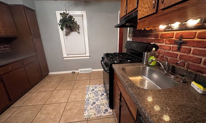 Ewing Casa | Cozy Stay Entire Home: Home Away Home