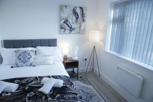 Luton Casa | Cozy Stay Near Luton Airport 4 Min Drive