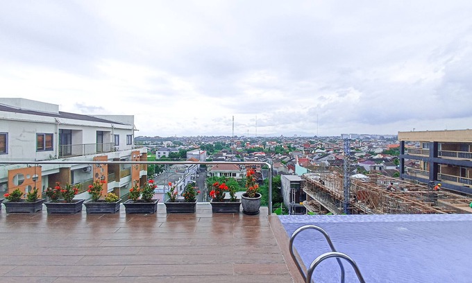 Depok Apartamento | Cozy Stay Studio Room At Altuz Seturan Yogyakarta Apartment