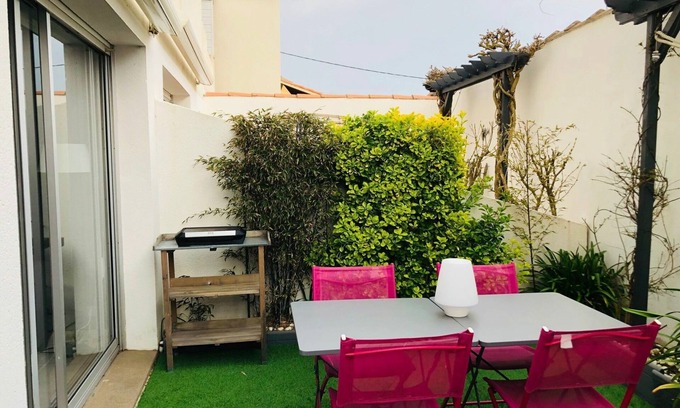 Noirmoutier-en-l'Ile Apartamento | Estudio a 50m de la playa con terraza privada, parking y WiFi