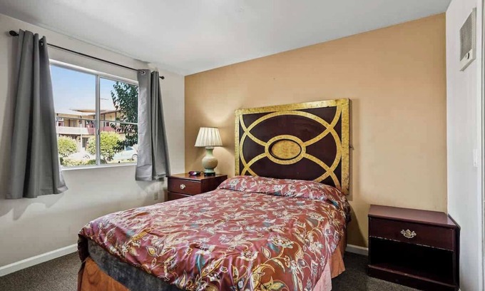 Fremont Casa | (Cozy studio, 1BED, 1BA, w/ kitchen)