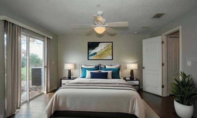 Brandon Apartamento | Cozy studio apartment with AC and WiFi in wonderful Brandon
