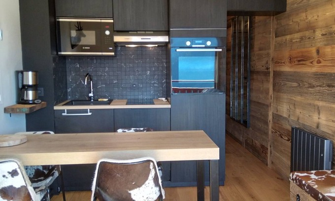 Cohennoz Apartamento | Estudio para 4 personas, cerca del centro y pistas en Cernix