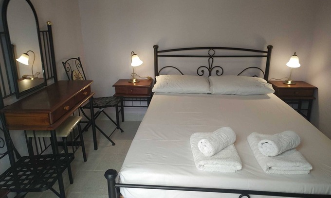 Metamorfosi Apartamento | Cozy studio for couples - two steps from the sea