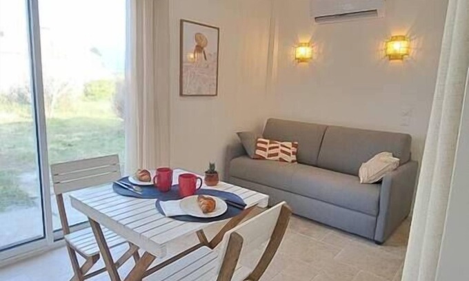 Gradignan Casa | Cozy studio in a peaceful garden
