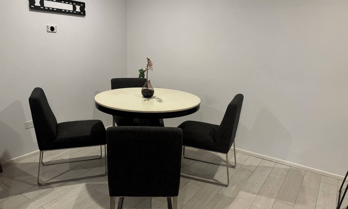 Wishart Apartamento | Cozy studio in charming Wishart with WiFi, AC