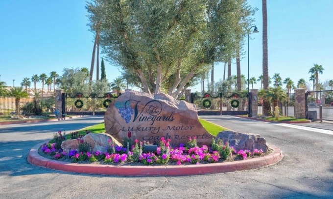 Coachella Apartamento | Cozy studio in enjoyable Coachella with AC, fitness room, WiFi, Peacefulness…