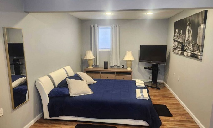 Island Park Apartamento | Cozy studio in lovely Long Beach NY, Beach Passes,LIRR,stores, Outlets and more.