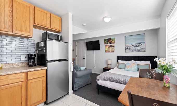 Simi Valley Apartamento | Cozy studio in peaceful Simi Valley with WiFi, AC