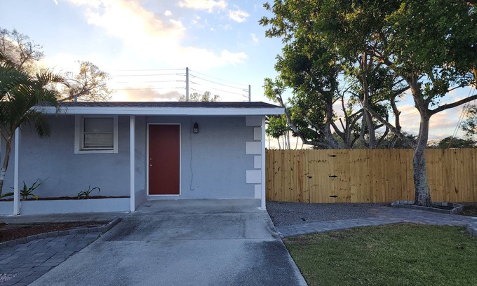 Bradenton Apartamento | Cozy studio in pleasant Bradenton with WiFi, AC