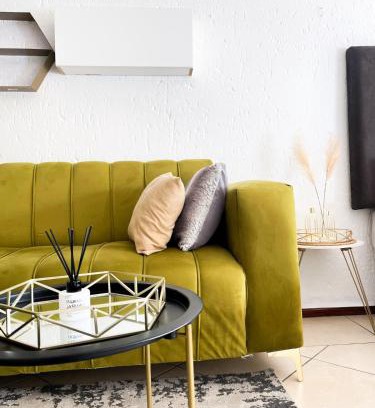 Lone Hill Apartamento | Cozy Studio in Sandton, Work, Relax & Recharge