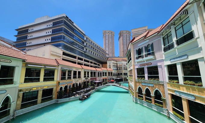 Pinagsama Apartamento | Cozy Studio Interconnected to The Grand Canal Mall FREE PARKING ON PREMISE