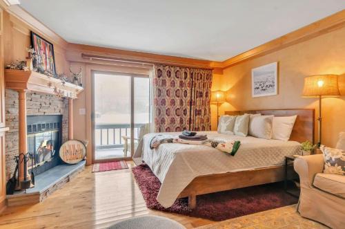 Ellicottville Apartamento | Cozy Studio Wood Fireplace