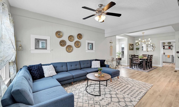 Englewood Casa | Cozy & Stylish Home in South Denver – Near Parks, Dining & Hospitals
