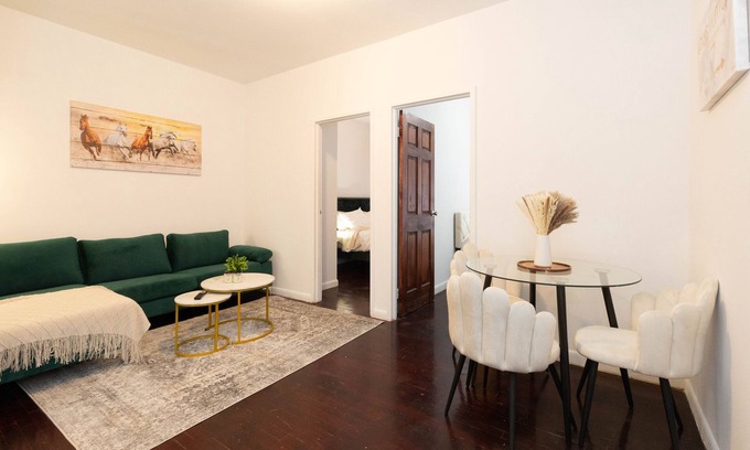Manhattan Valley Apartamento | Cozy Stylish Lux 2 Bedrooms 1BA by Columbia University ~ Walk to park