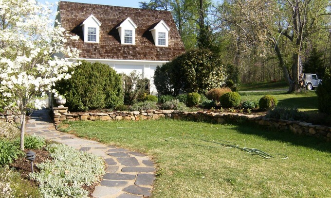 Charlottesville Casa | Cozy Suite on Historic Property - Explore Nearby Vineyards and Wineries