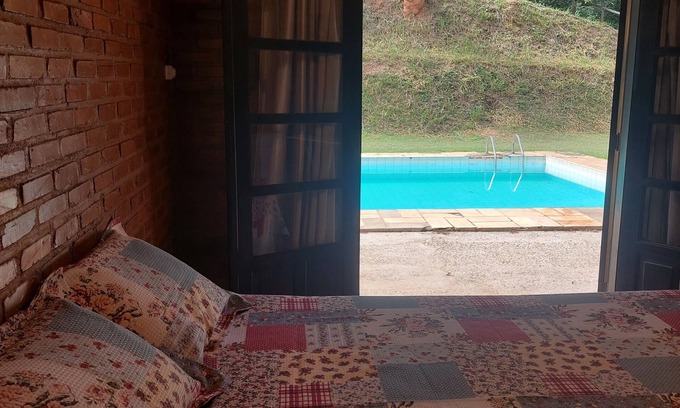 Areal Chalet De Esquí | Cozy suite with relaxing pool view surrounded by nature