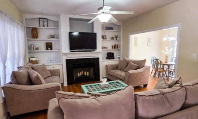 Swansboro Casa | Cozy Swansboro Retreat – Near Beach, Perfect for Relaxing Short & Midterm Stays