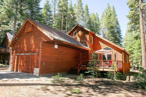 Truckee Casa | Cozy Tahoe Donner Retreat