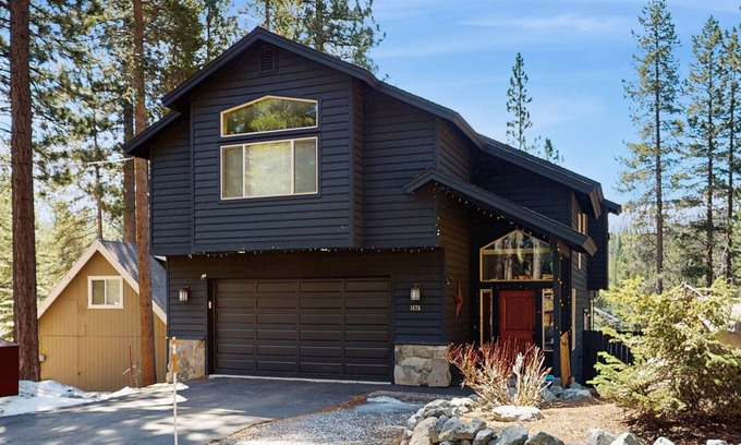 Tahoe Paradise Casa | Cozy Tahoe home near the best of South Lake w/ fireplace, WiFi, & skiing nearby